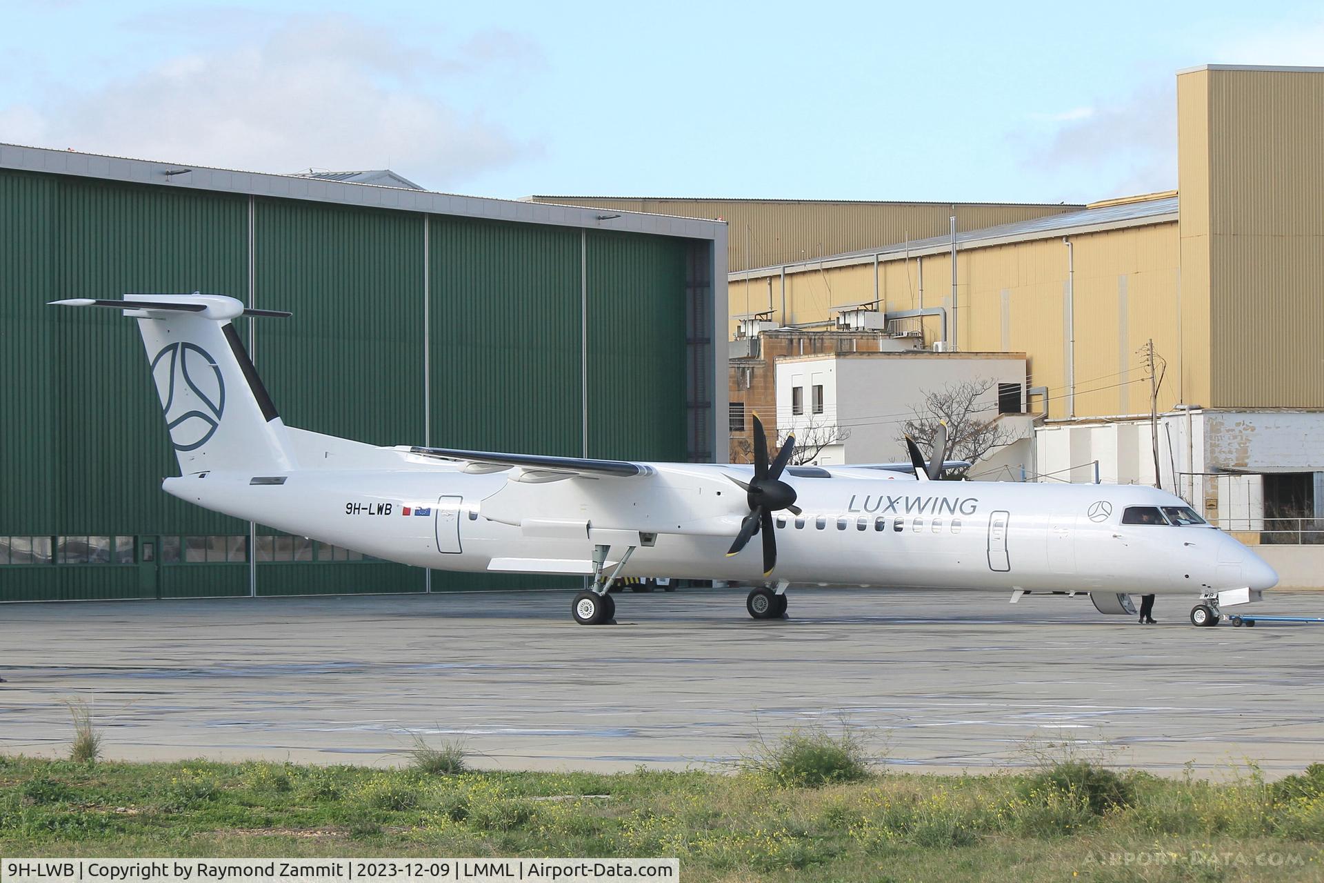 9H-LWB, 2010 Bombardier DHC-8-402 Dash 8 C/N 4332, De Havilland Canada DHC-8 9H-LWB Luxwing