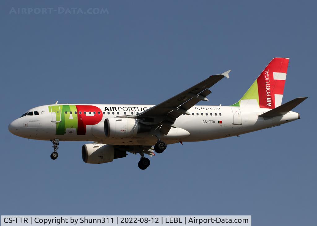 CS-TTR, 2002 Airbus A319-112 C/N 1756, Landing rwy 24R with TAP Air Portugal titles on fuselage