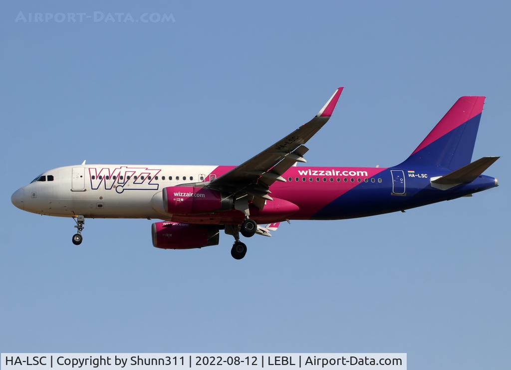 HA-LSC, 2018 Airbus A320-232 C/N 8151, Landing rwy 24R