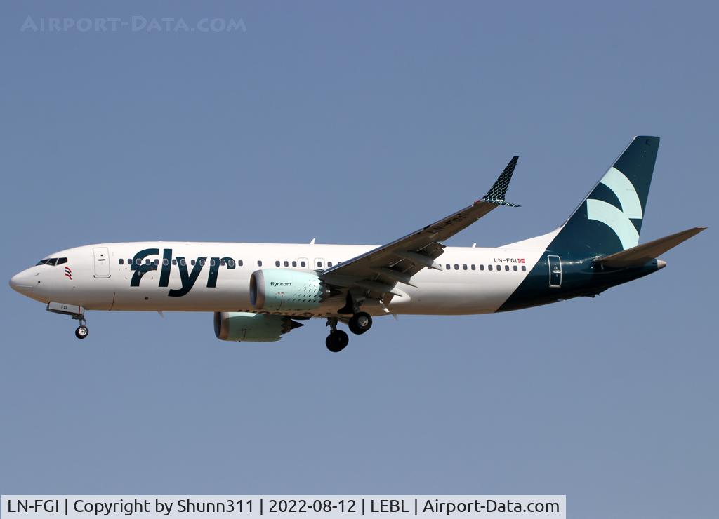 LN-FGI, 2022 Boeing 737-8 MAX C/N 65185, Landing rwy 24R
