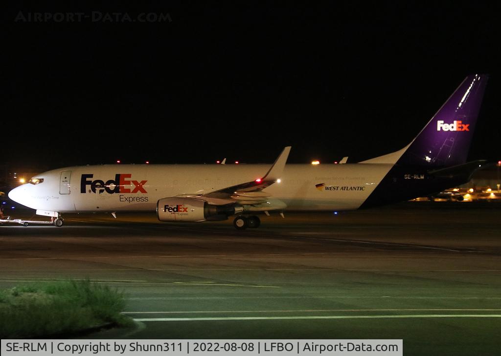 SE-RLM, 2002 Boeing 737-83N C/N 32615, Push back for new Cargo flight...
