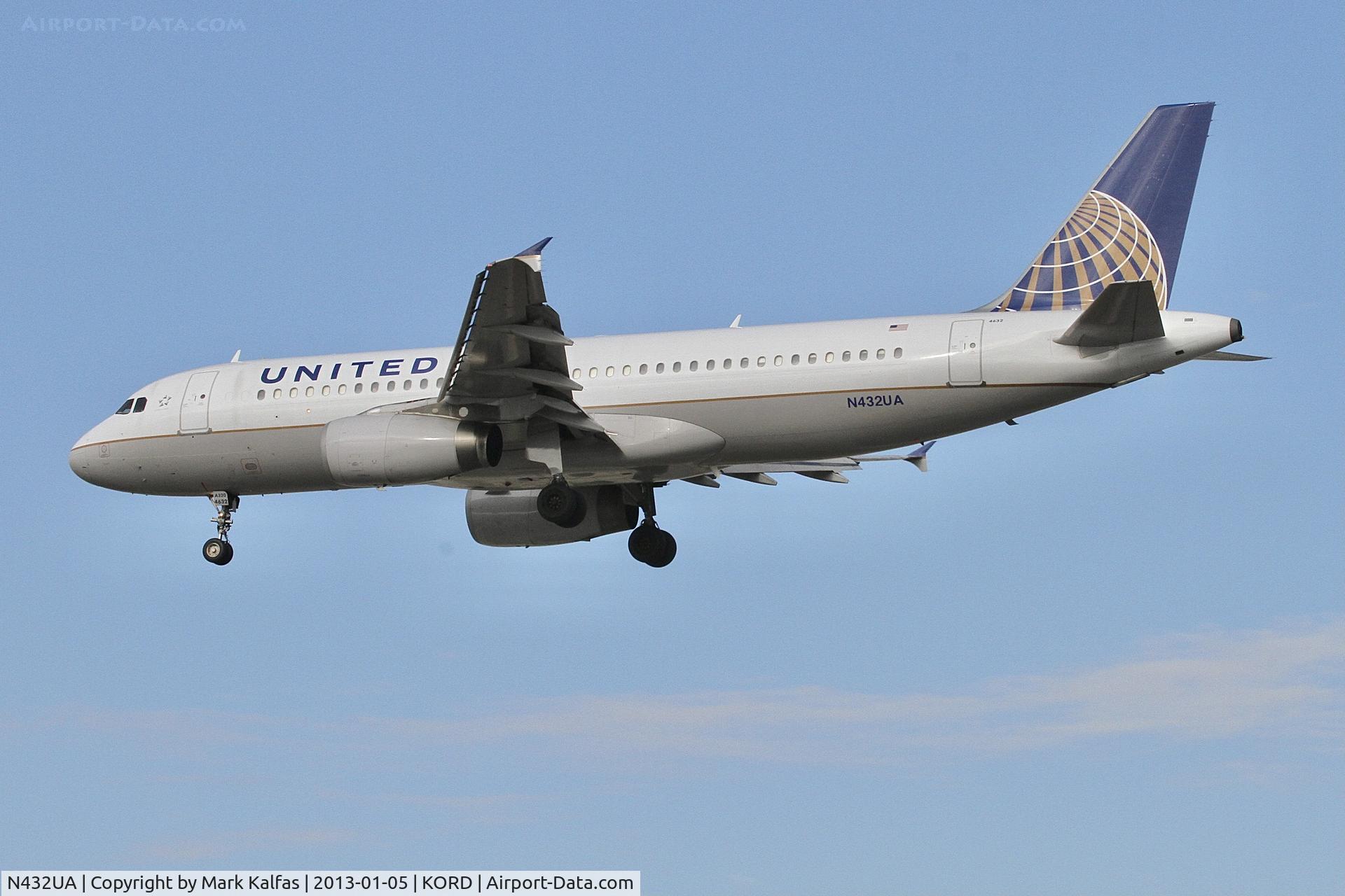 N432UA, 1996 Airbus A320-232 C/N 587, United Airlines Airbus A320 N432UA, on approach KORD