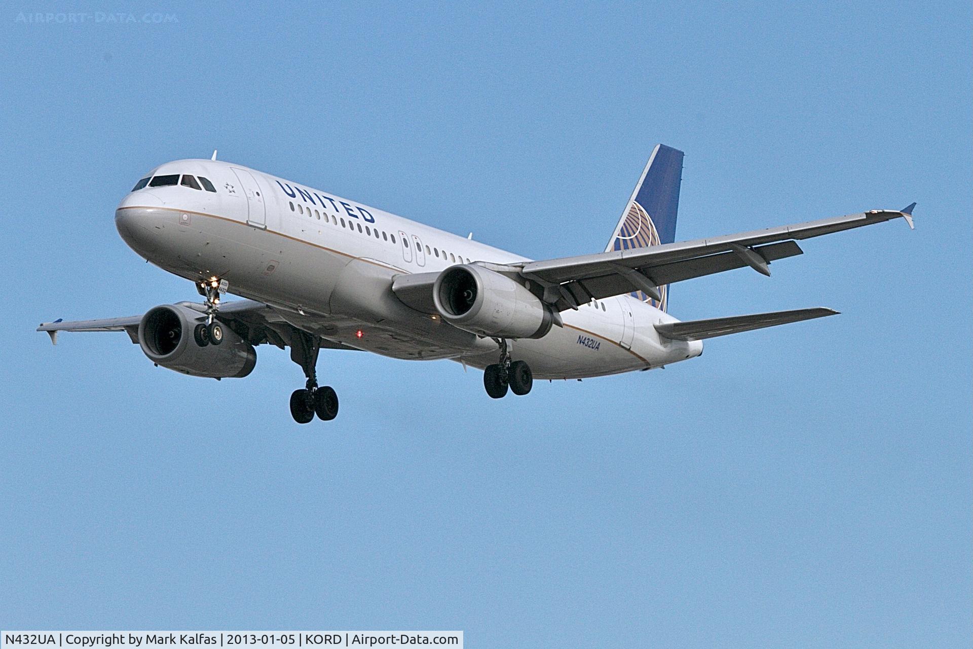N432UA, 1996 Airbus A320-232 C/N 587, United Airlines Airbus A320 N432UA, on approach KORD