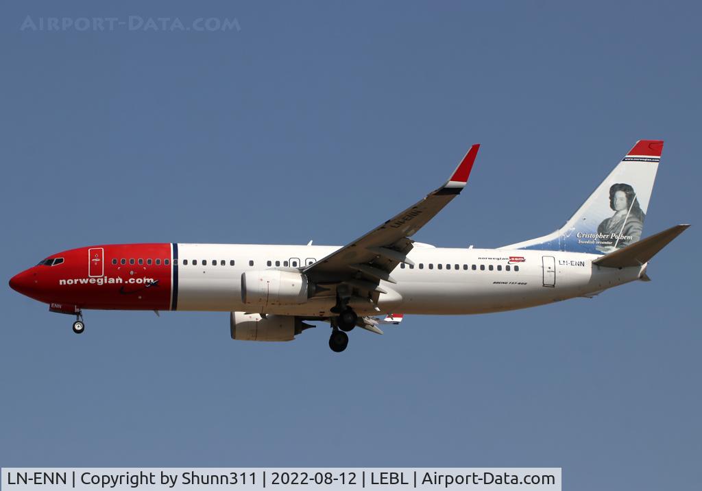 LN-ENN, 2016 Boeing 737-800 C/N 42082, Landing rwy 24R