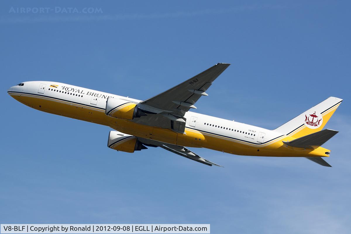 V8-BLF, 2001 Boeing 777-212/ER C/N 30869, at lhr