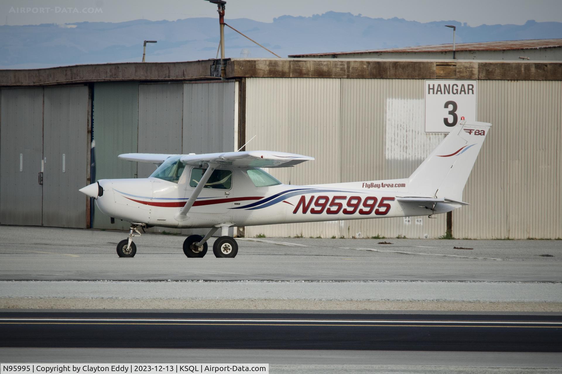 N95995, 1985 Cessna 152 C/N 15285997, San Carlos Airport in California 2023.