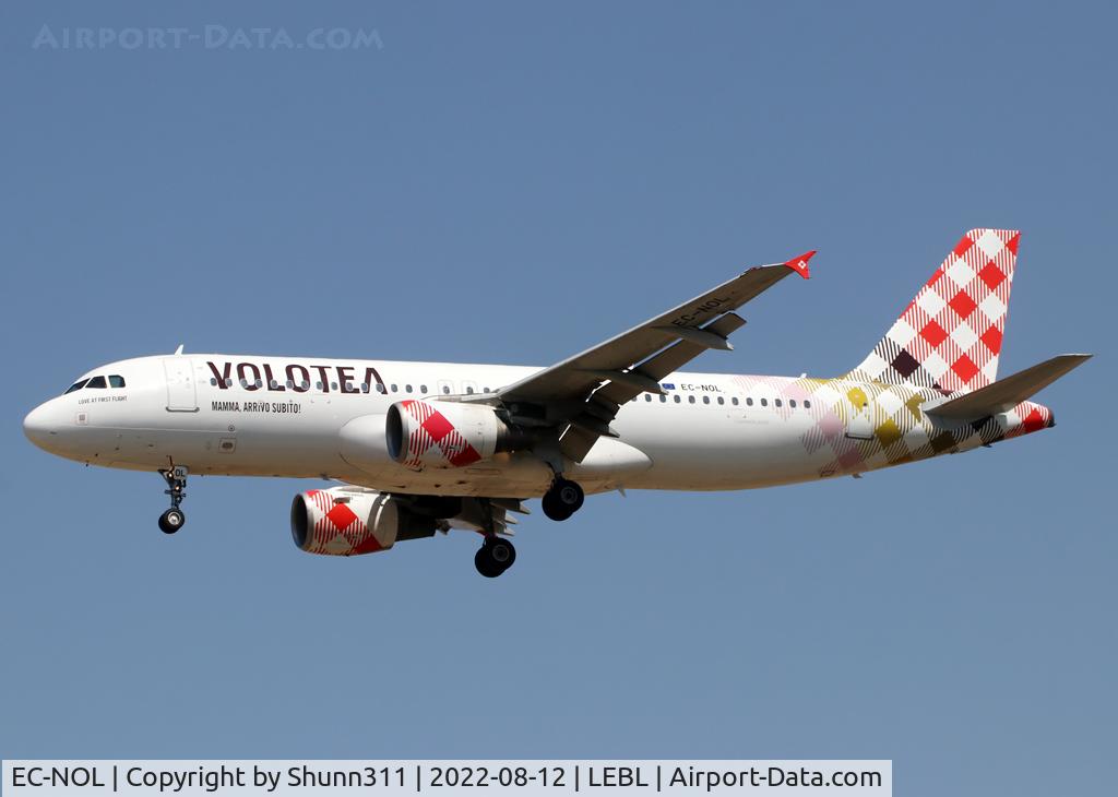 EC-NOL, 2006 Airbus A320-214 C/N 2740, Landing rwy 24R
