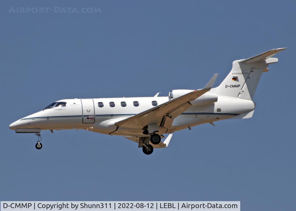 D-CMMP, 2016 Embraer EMB-505 Phenom 300 C/N 50500360, Landing rwy 24R