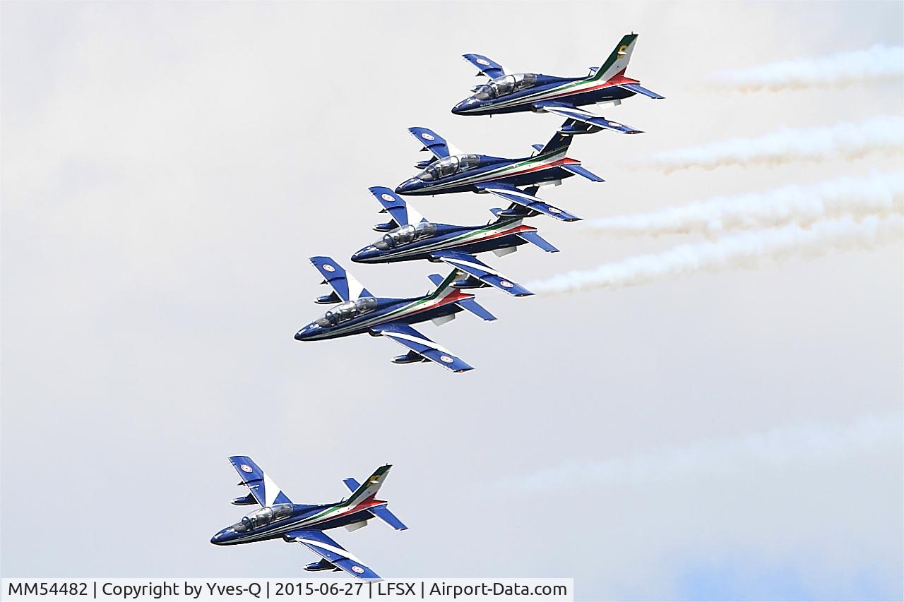 MM54482, Aermacchi MB-339PAN C/N 6677/072/AD011, Aermacchi MB-339PAN, Number 6 of Frecce Tricolori Aerobatic Team 2015, on display, Luxeuil-Saint Sauveur Air Base 116 (LFSX)