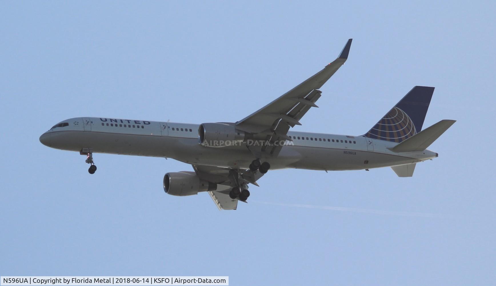 N596UA, 1998 Boeing 757-222 C/N 28749, UAL 752 zx