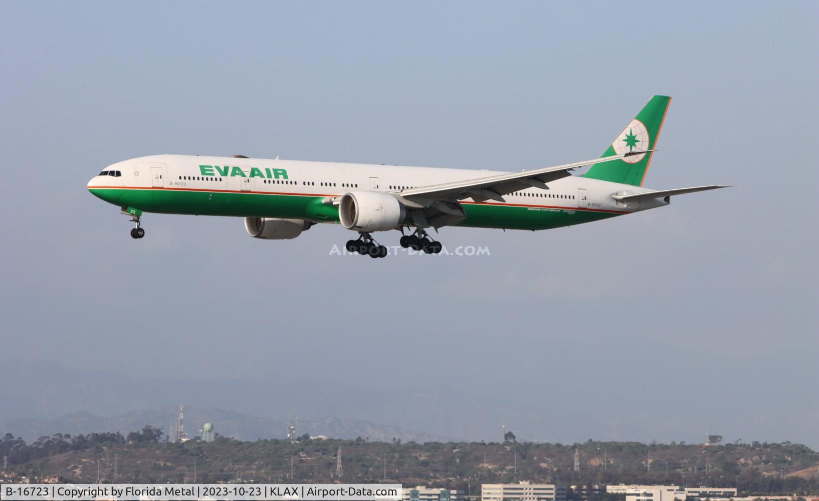 B-16723, 2015 Boeing 777-36N/ER C/N 42108, EVA 773 zx TPE-LAX