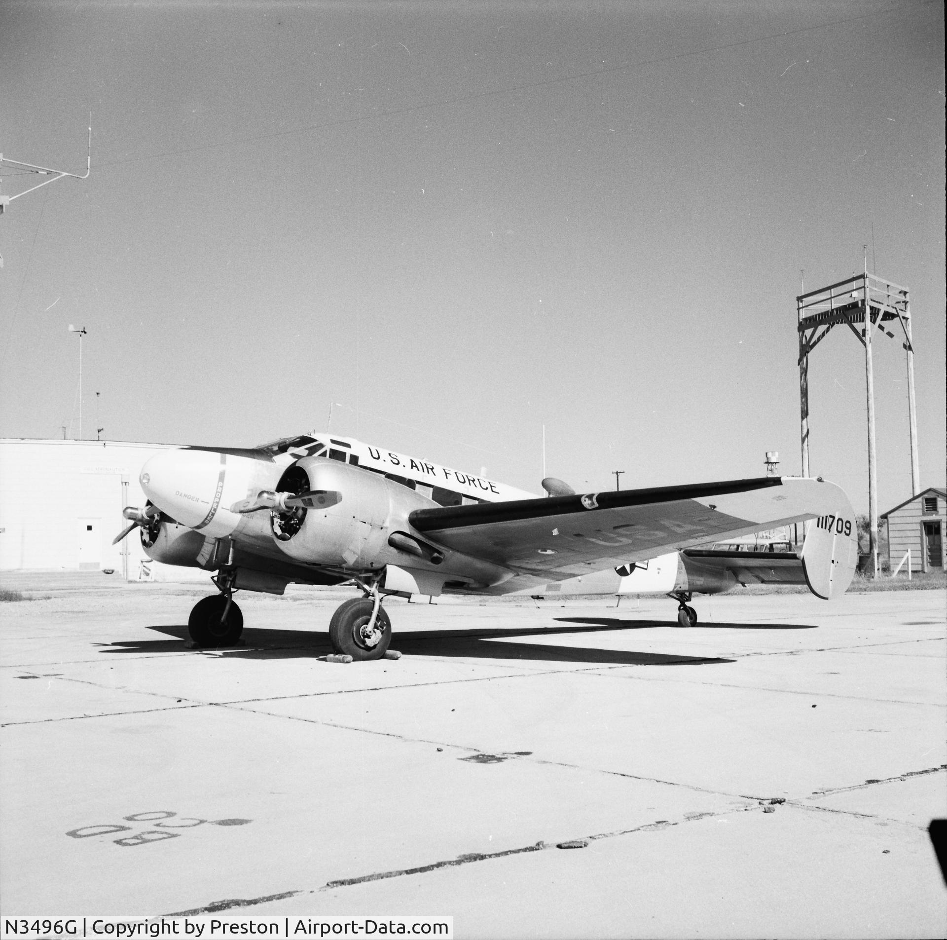 N3496G, 1951 Beech C-45G Expeditor C/N AF-266, Classic photo on 11709 in the 50s