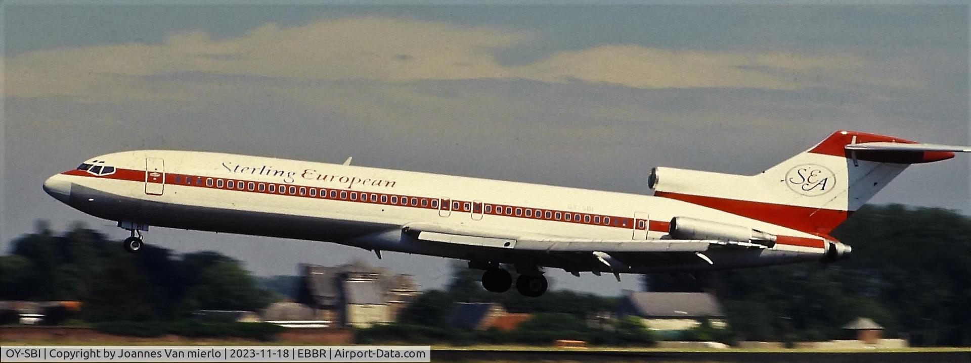 OY-SBI, 1983 Boeing 727-270 C/N 23052, ex-slide