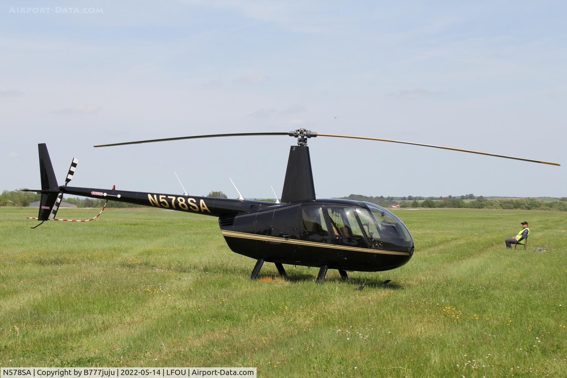 N578SA, 2007 Robinson R44 II C/N 11926, at Helico 2022 Cholet
