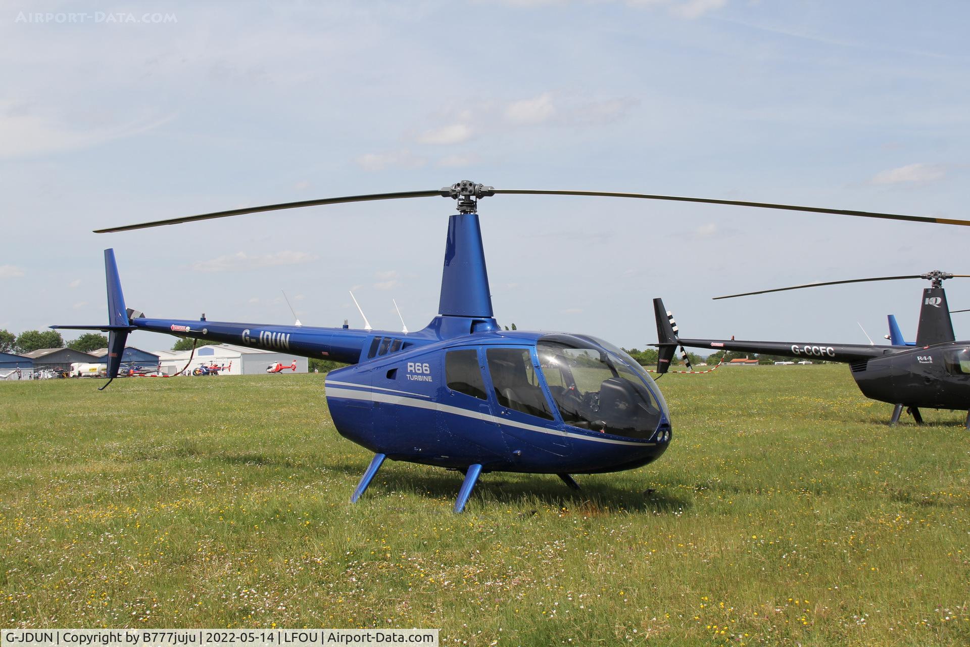 G-JDUN, 2020 Robinson R66 Turbine C/N 0975, at Helico 2022 Cholet