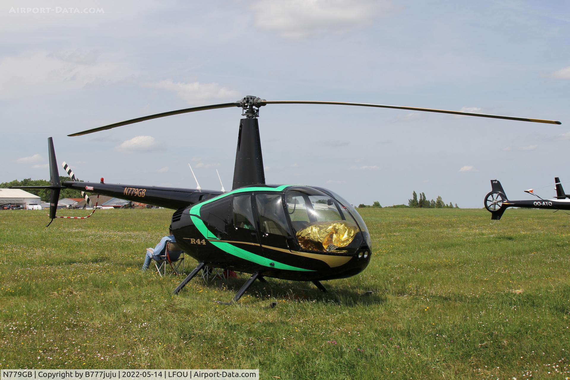 N779GB, 2004 Robinson R44 Clipper II C/N 10574, at Helico 2022 Cholet