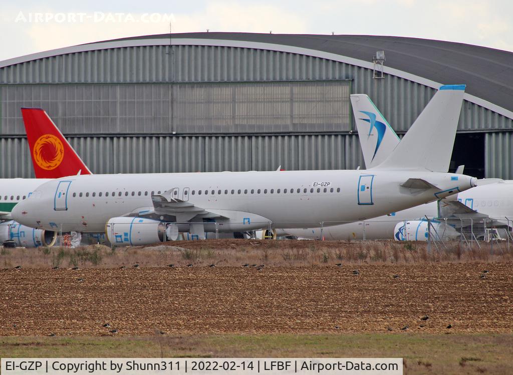 EI-GZP, 2006 Airbus A320-214 C/N 2804, Stored in all white c/s