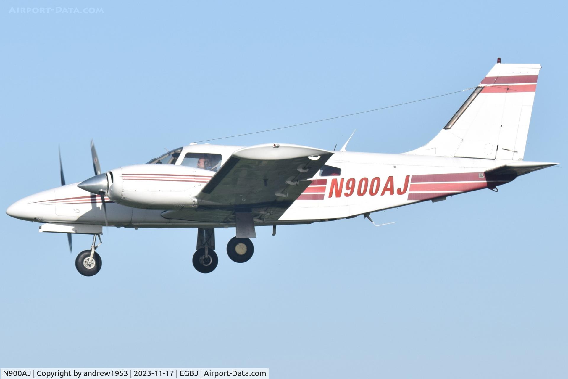 N900AJ, 1978 Piper PA-34-200T C/N 34-7870272, N900AJ at Gloucestershire Airport.