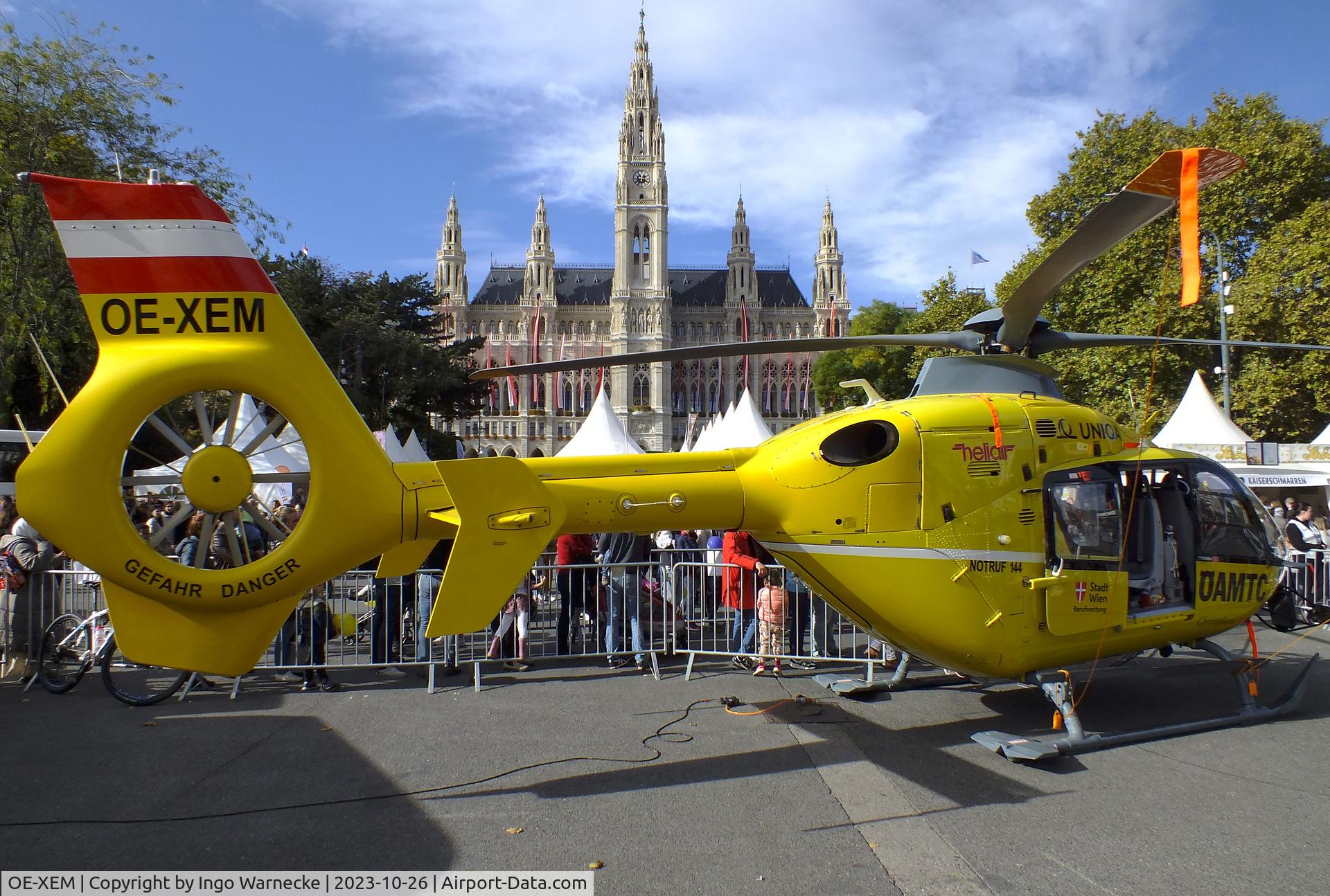 OE-XEM, 2001 Eurocopter EC-135T-2 C/N 0196, Eurocopter EC135T-2 'Christophorus 9' EMS helicopter of the ÖAMTC Flugrettung at the Austrian National Day celebrations in Vienna (Nationalfeiertag 2023, Wien Sicherheitsfest) in front of the old town hall