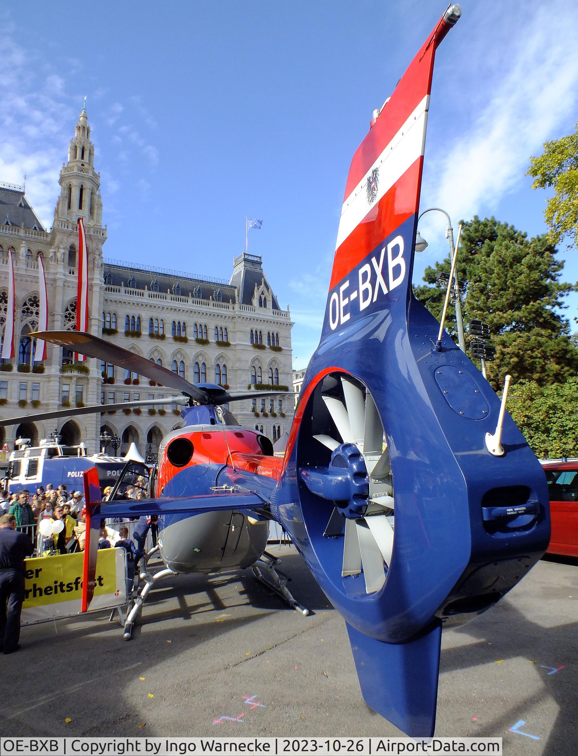 OE-BXB, 2009 Eurocopter EC-135P-2+ C/N 0783, Eurocopter EC135P2+ of the austrian police at the Austrian National Day celebrations in Vienna (Nationalfeiertag 2023, Wien Sicherheitsfest) in front of the old town hall