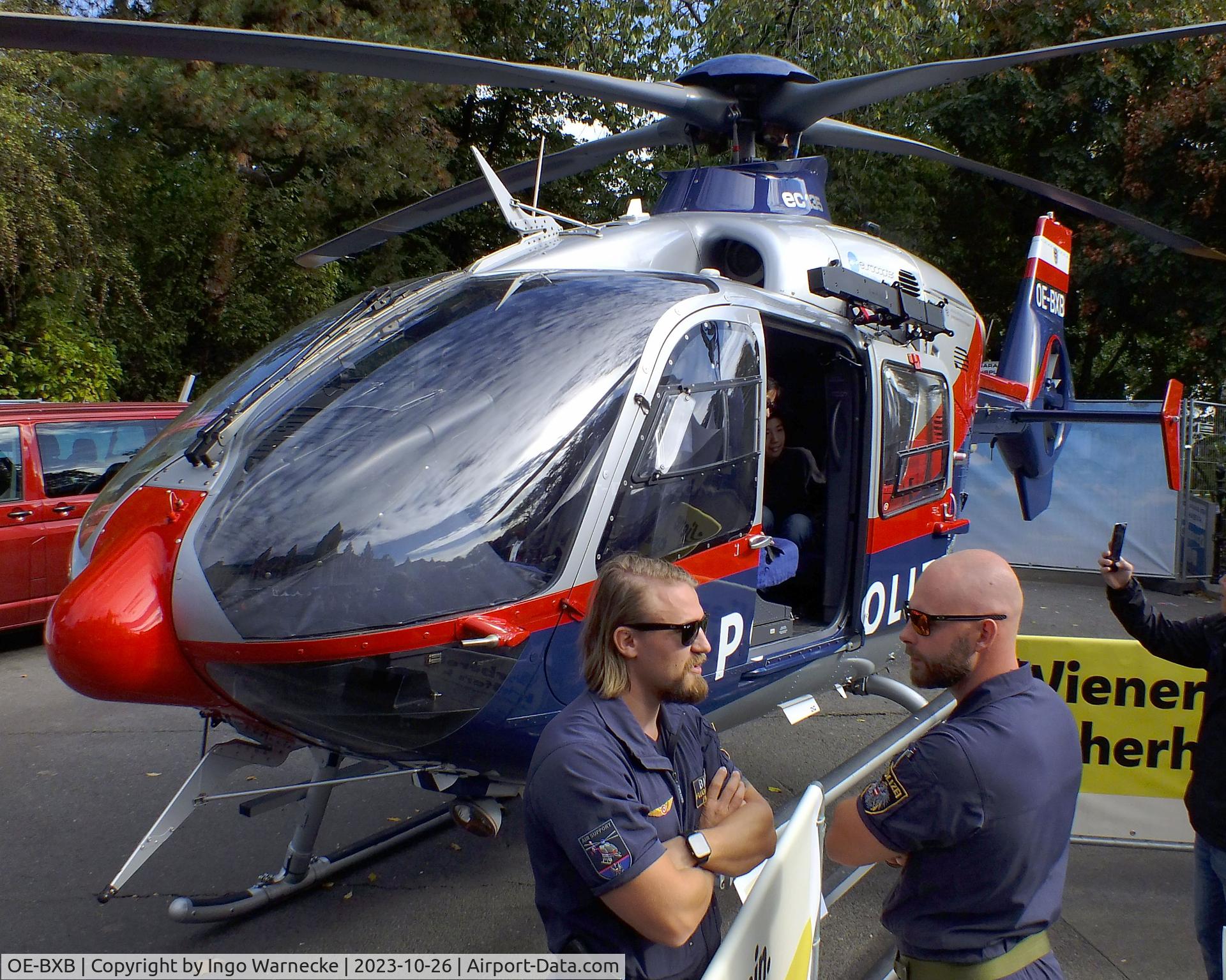 OE-BXB, 2009 Eurocopter EC-135P-2+ C/N 0783, Eurocopter EC135P2+ of the austrian police at the Austrian National Day celebrations in Vienna (Nationalfeiertag 2023, Wien Sicherheitsfest) in front of the old town hall