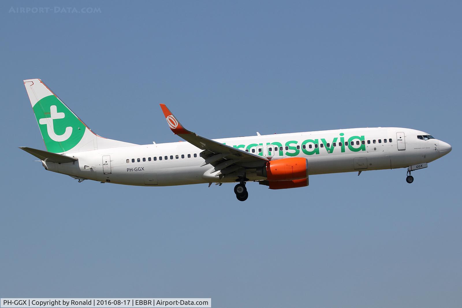 PH-GGX, 2010 Boeing 737-8EH C/N 36596, at bru