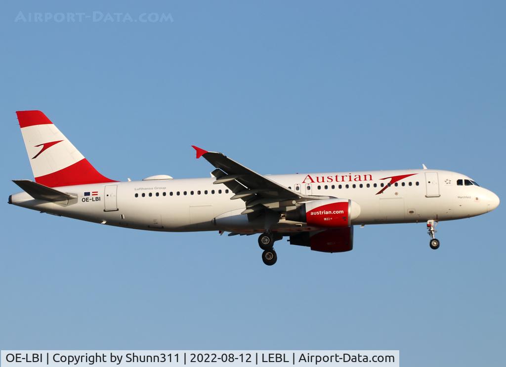 OE-LBI, 2003 Airbus A320-214 C/N 1937, Landing rwy 24R in new c/s