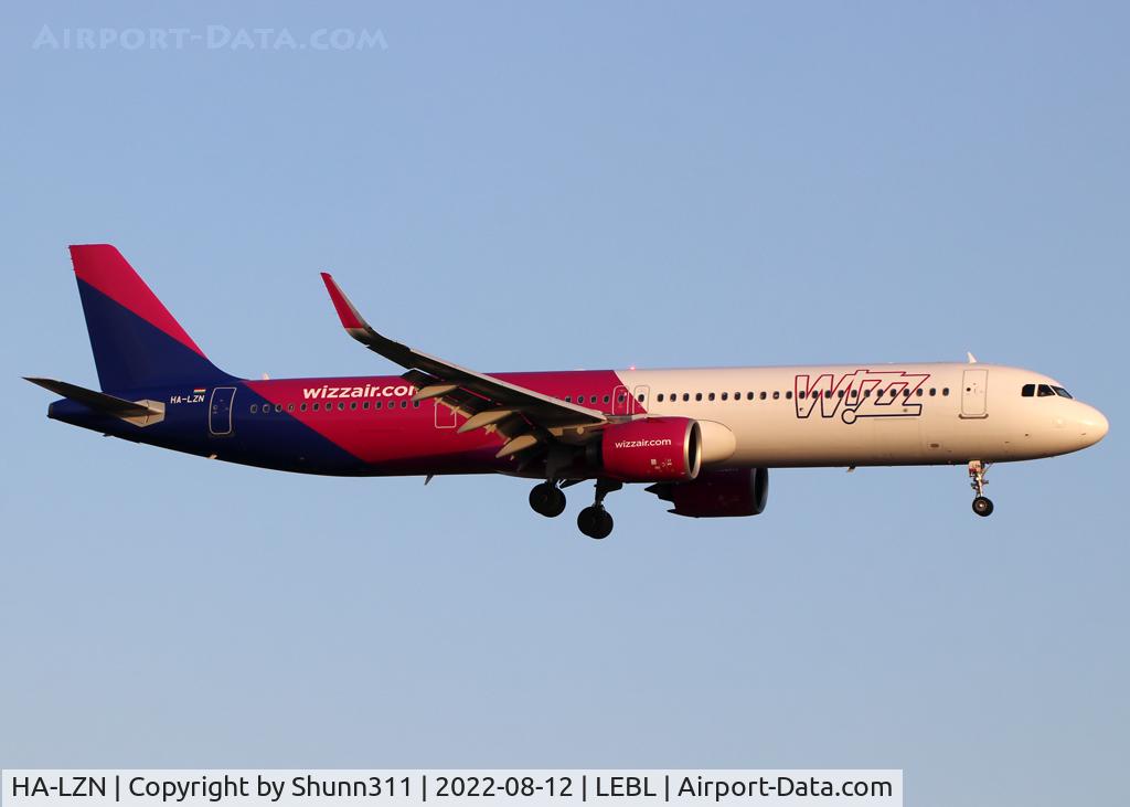HA-LZN, 2022 Airbus A321-271NX C/N 10792, Landing rwy 24R