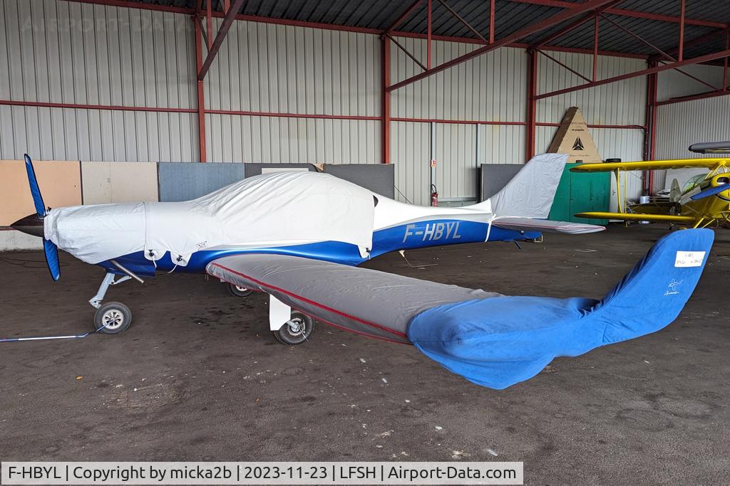 F-HBYL, Aerospool WT-9 Dynamic LSA C/N DY420/2011, Parked