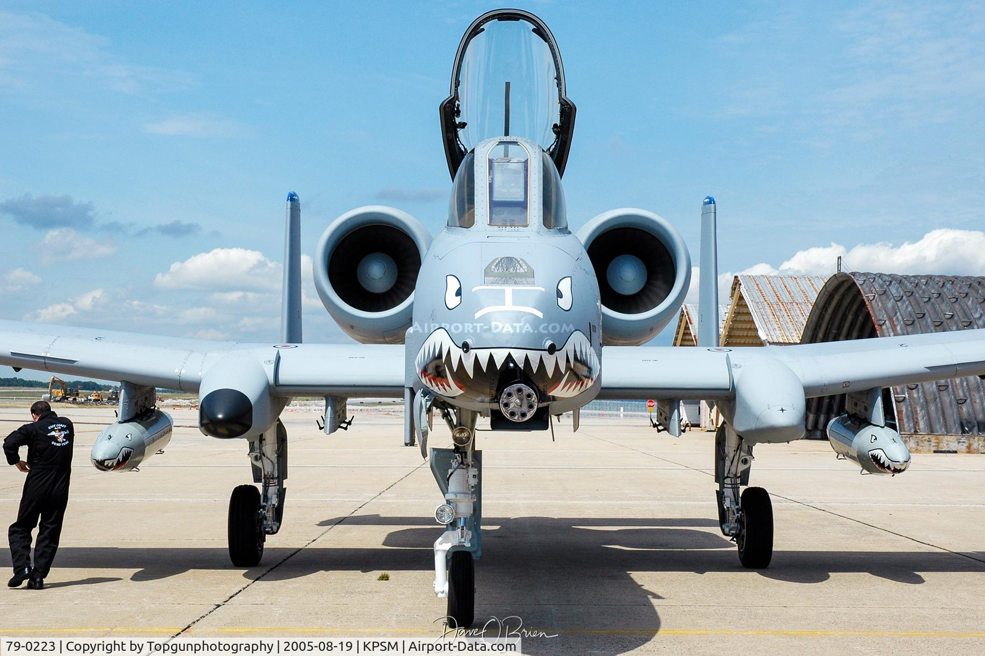 79-0223, 1979 Fairchild Republic A-10A Thunderbolt II C/N A10-0487, Backup Demo bird shut down by the crew chiefs