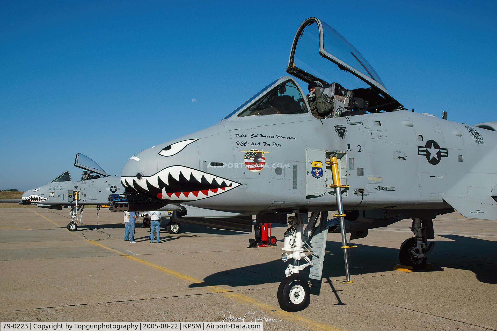 79-0223, 1979 Fairchild Republic A-10A Thunderbolt II C/N A10-0487, A-10 Demo team getting ready to depart.