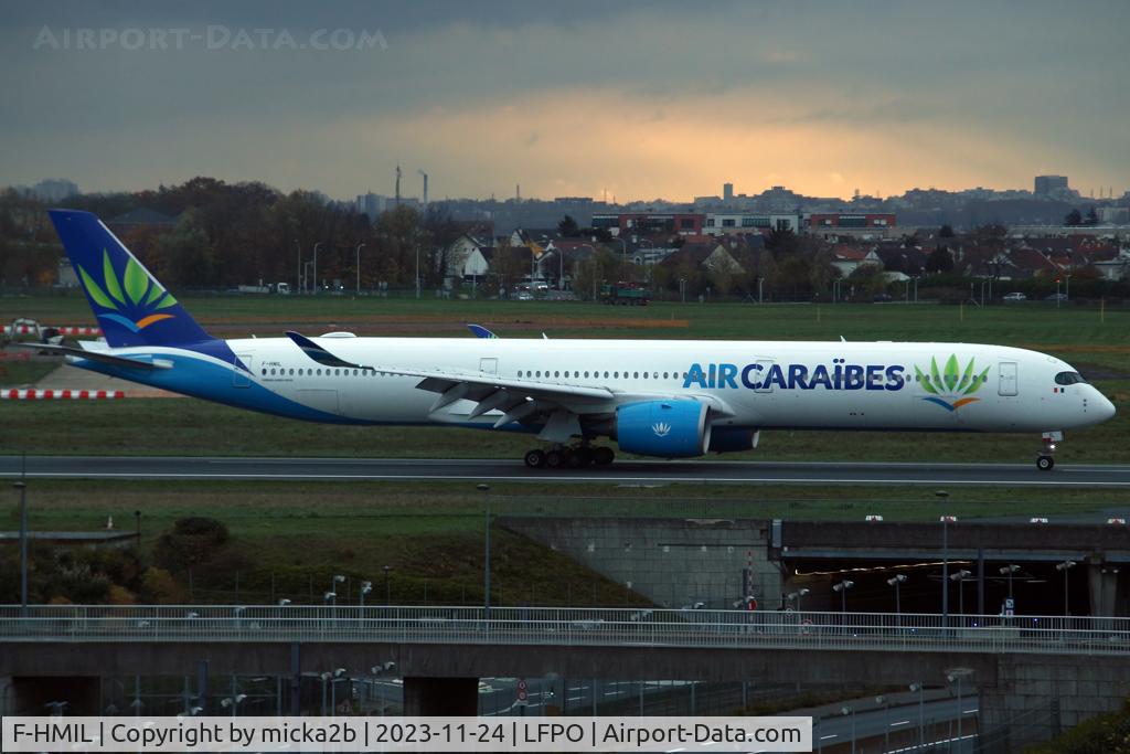 F-HMIL, 2016 Airbus A350-1041 C/N 0065, Taxiing