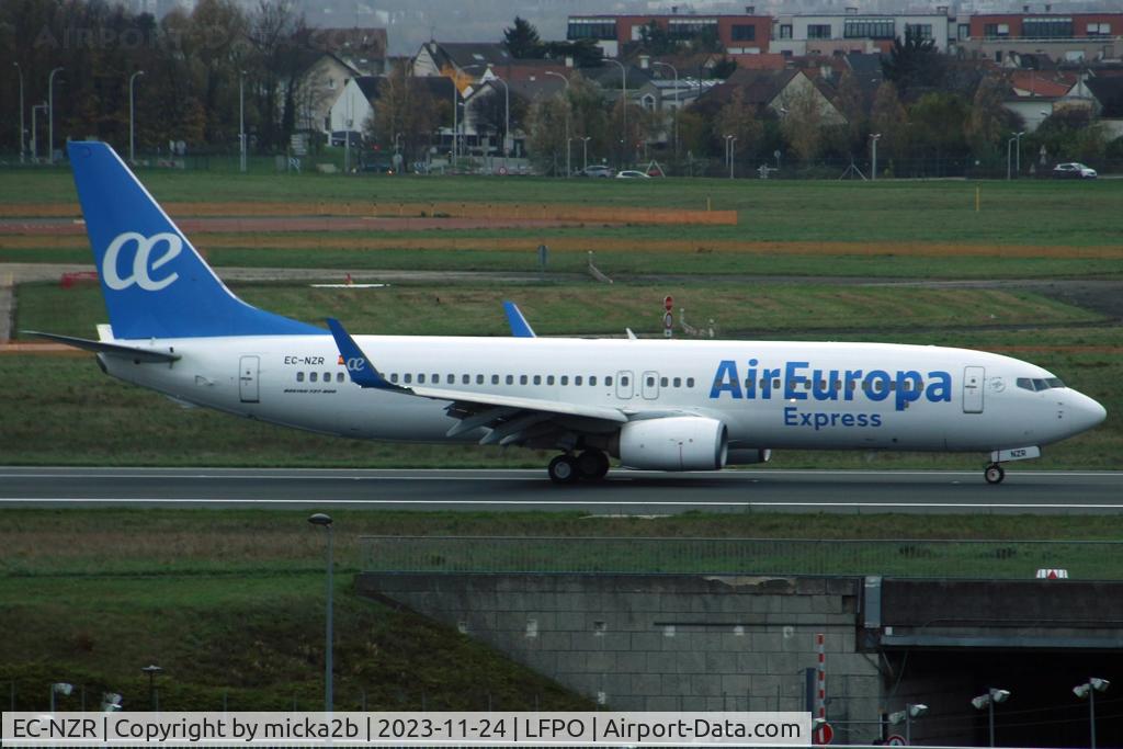 EC-NZR, 2012 Boeing 737-8AS C/N 40318, Taxiing