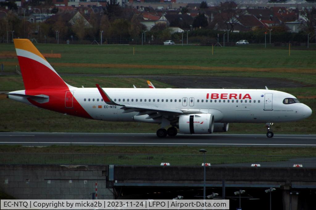 EC-NTQ, 2022 Airbus A320-251N C/N 10869, Taxiing