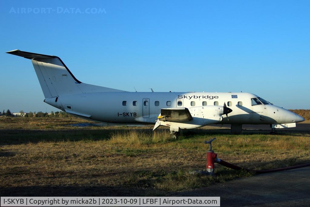 I-SKYB, 1988 Embraer EMB-120RT Brasilia C/N 120087, Storage
