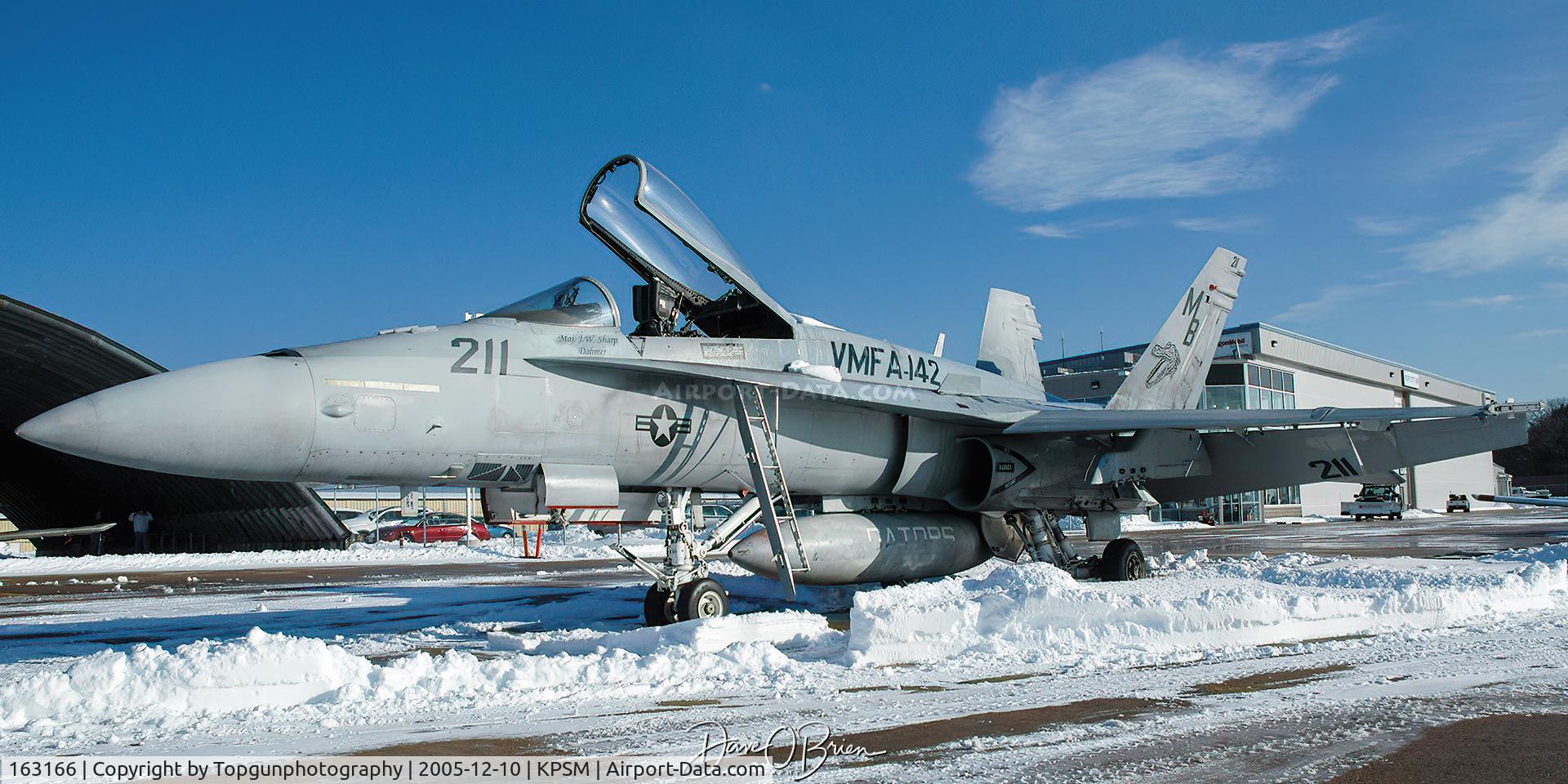 163166, McDonnell Douglas F/A-18A+ Hornet C/N 602/A509, Getting prepped to get out of the snow and back down south.