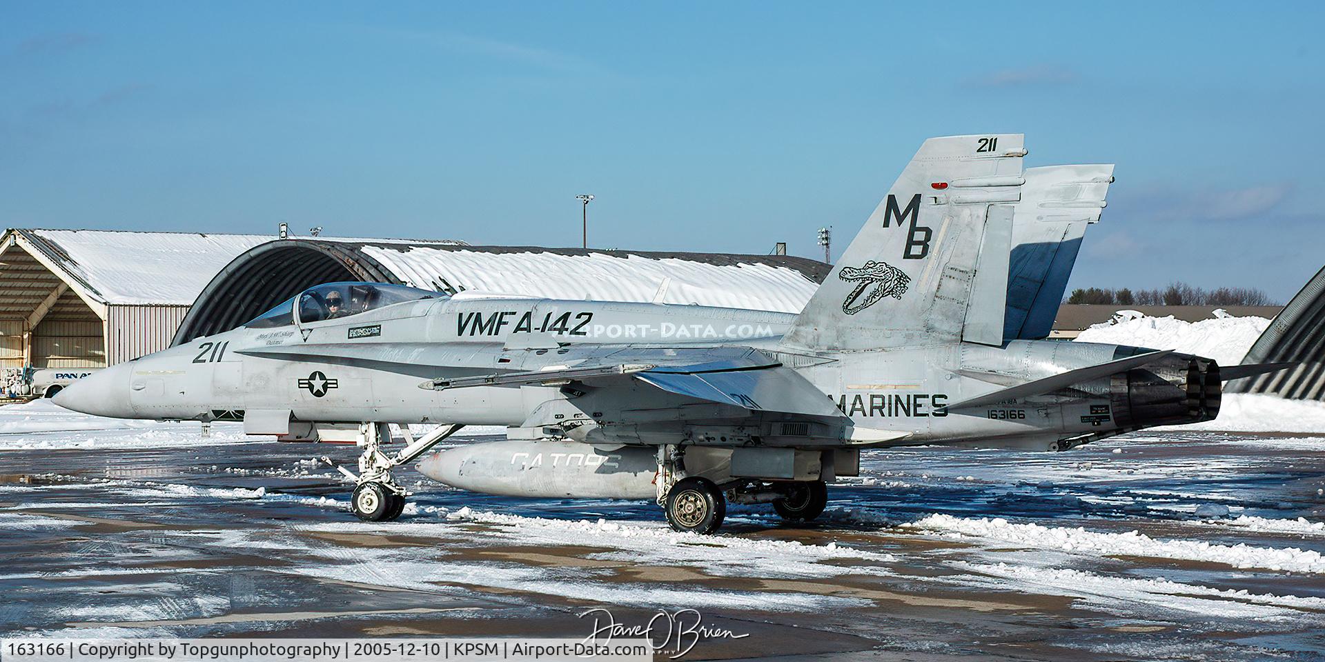 163166, McDonnell Douglas F/A-18A+ Hornet C/N 602/A509, GATOR11 bugging out