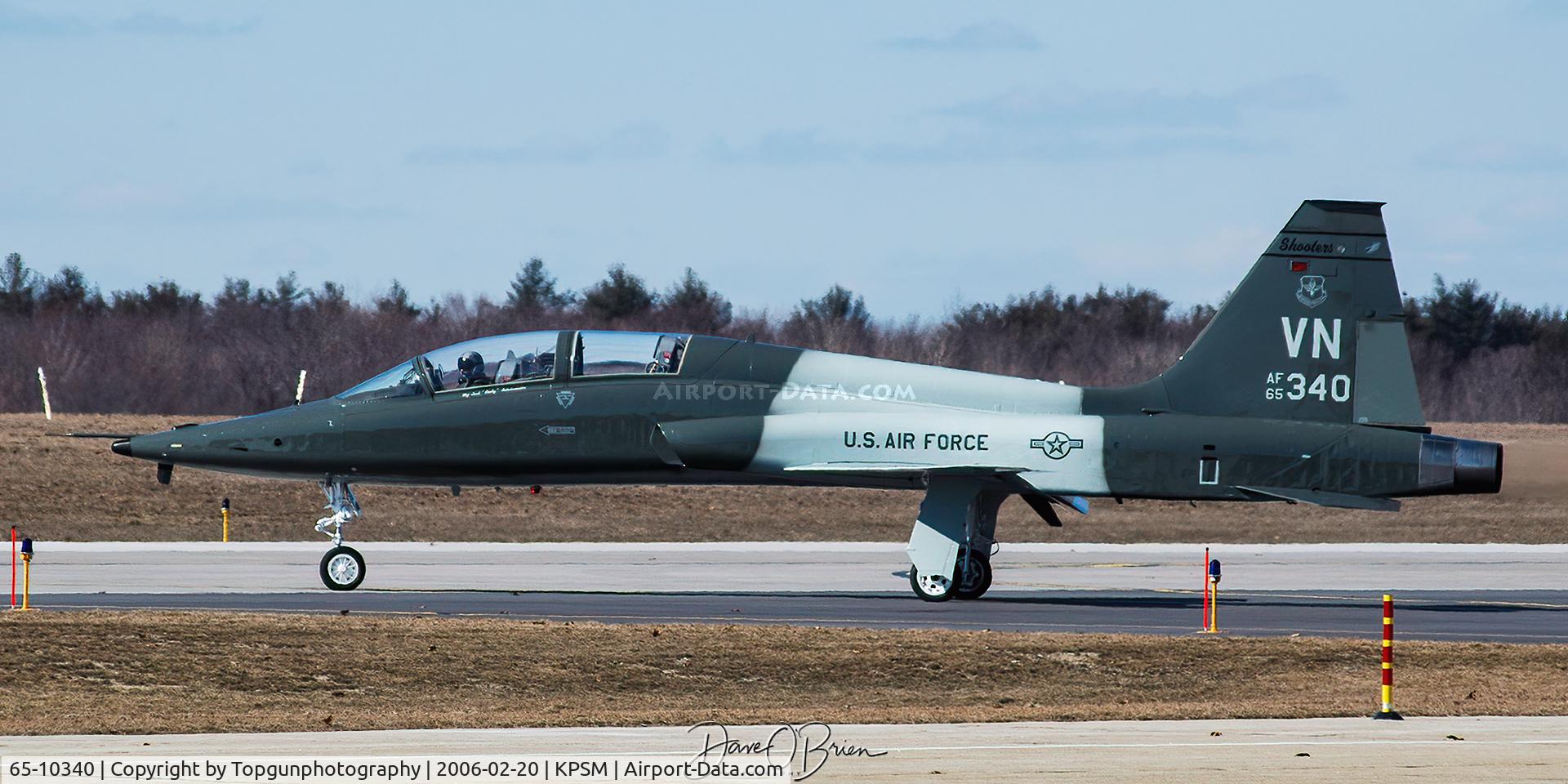 65-10340, 1965 Northrop T-38C Talon C/N N.5759, Taxiing up to RW34