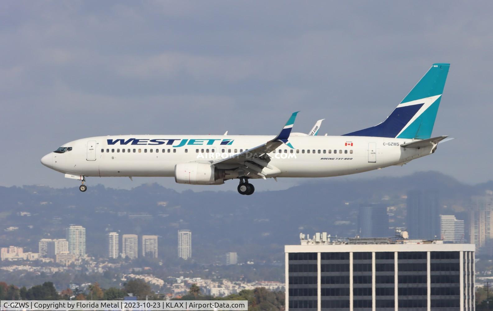 C-GZWS, 2005 Boeing 737-8CT C/N 32770, WJA 738 zx YEG-LAX