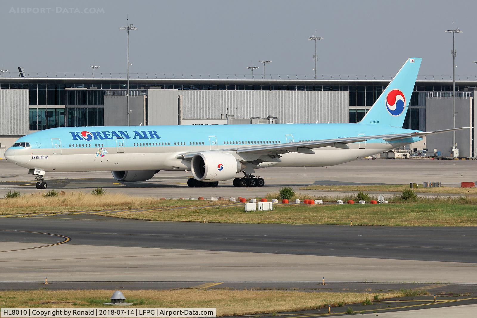 HL8010, 2015 Boeing 777-3B5/ER C/N 42120, at cdg