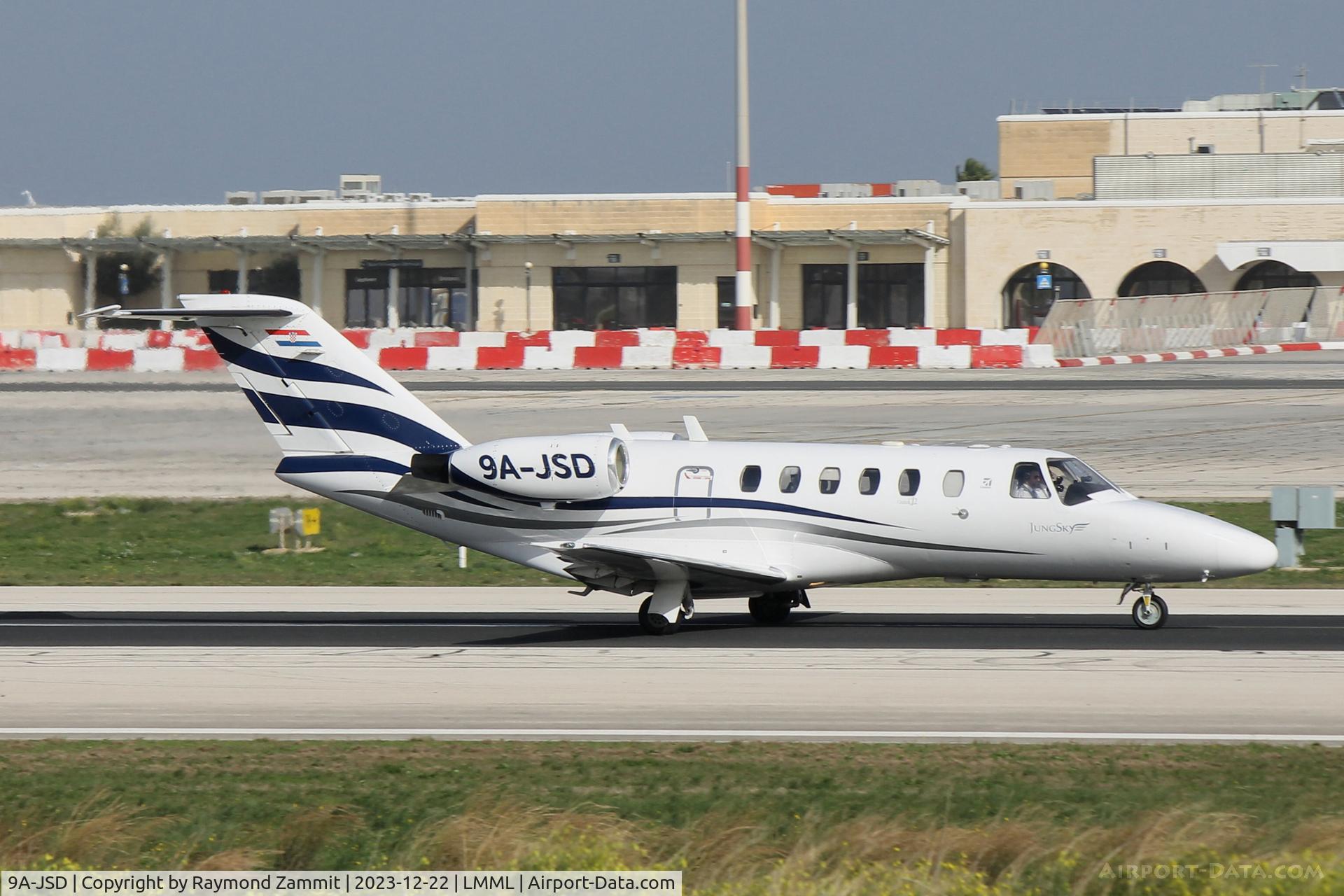 9A-JSD, 2003 Cessna 525A CitationJet CJ2 C/N 525A-0166, Cessna 525A CitationJet CJ2 9A-JSD Junk Sky