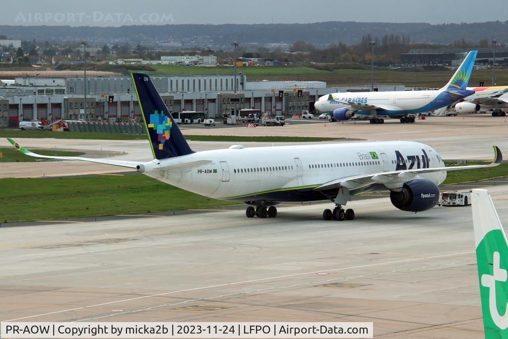 PR-AOW, 2017 Airbus A350-941 C/N 124, Taxiing