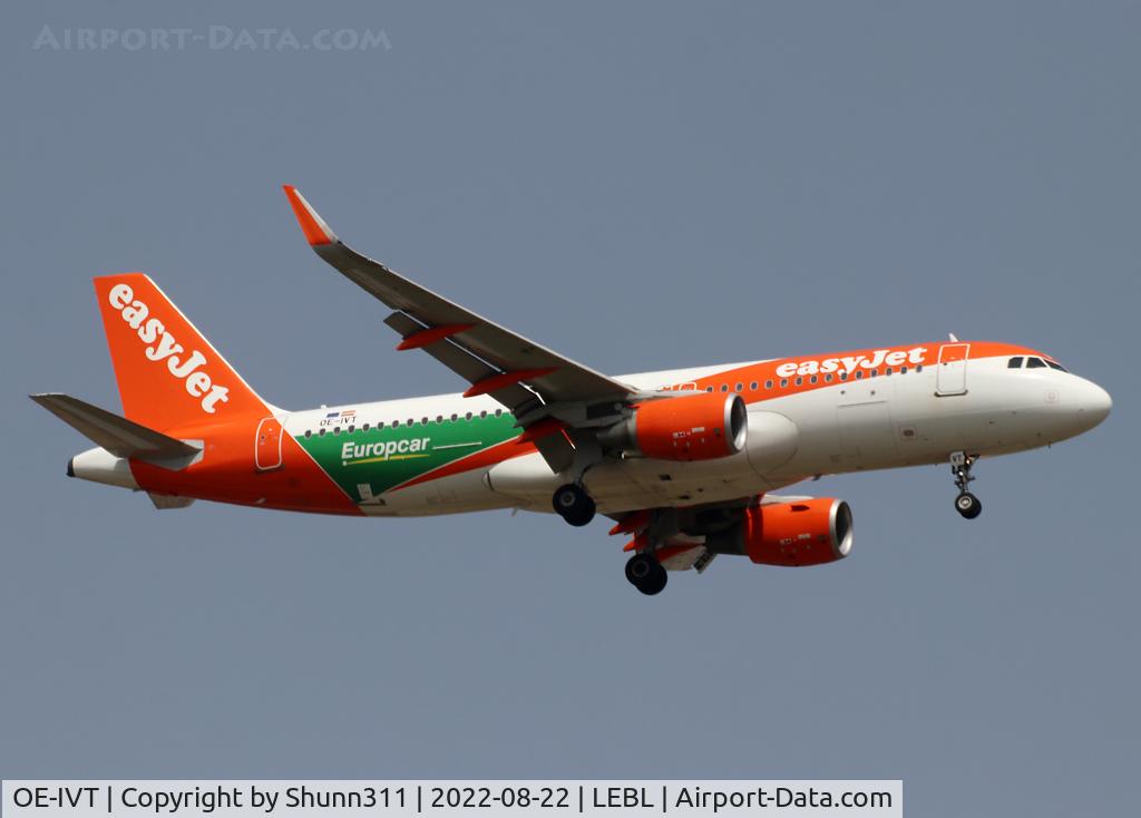 OE-IVT, 2017 Airbus A320-214 C/N 7632, Landing rwy 06L with Europcar special c/s