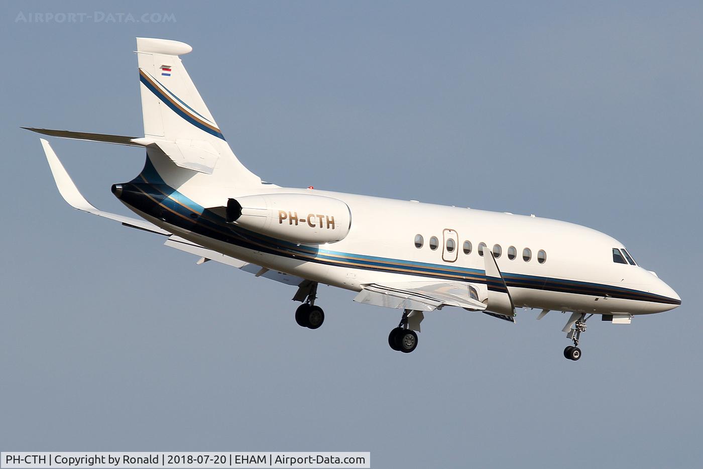 PH-CTH, 2011 Dassault Falcon 2000LX C/N 194, at spl