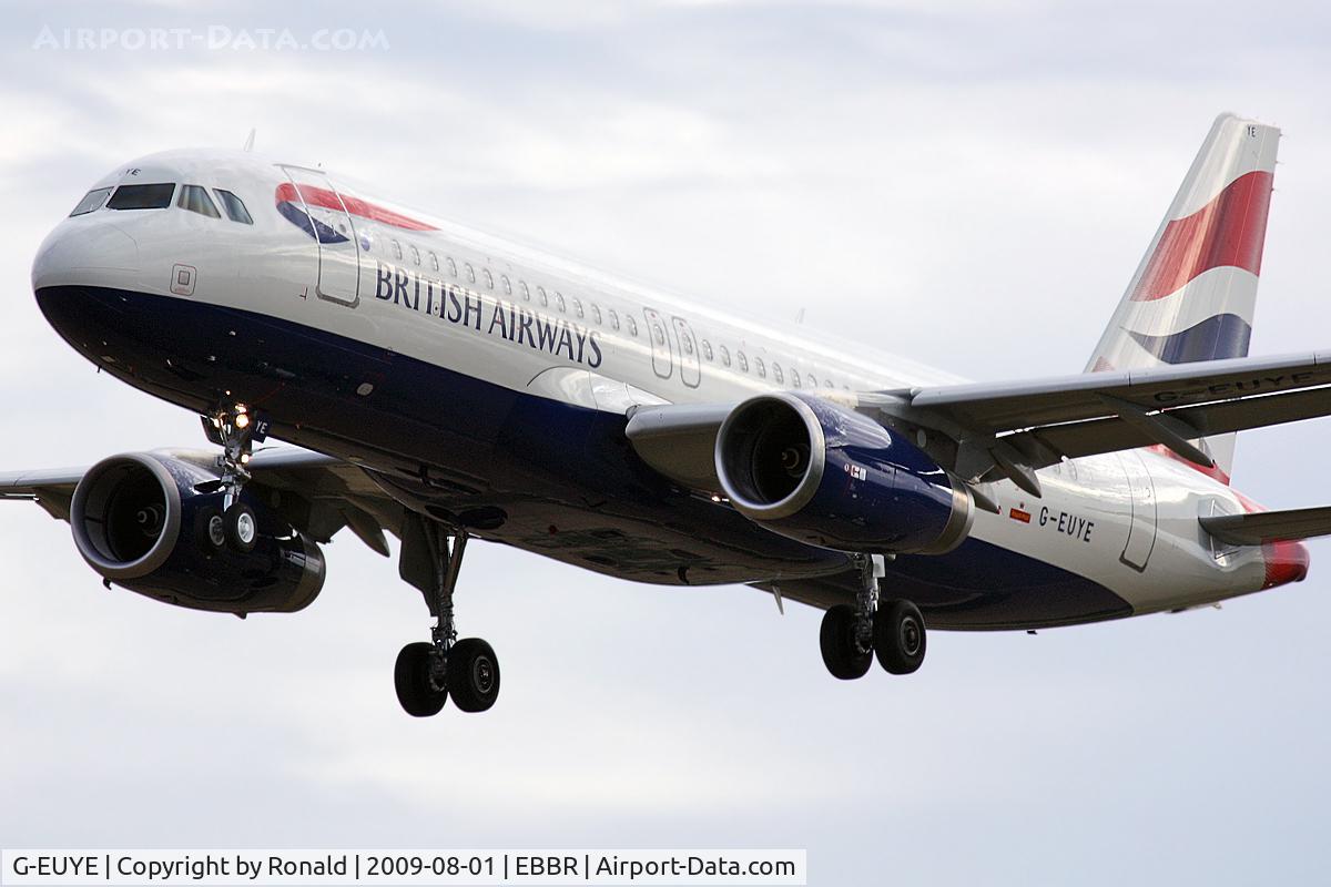 G-EUYE, 2009 Airbus A320-232 C/N 3912, at bru