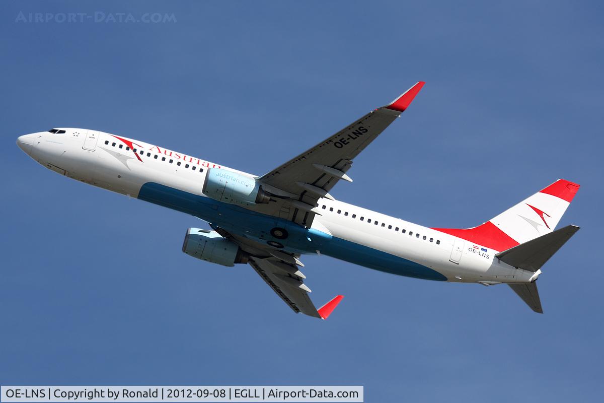 OE-LNS, 2005 Boeing 737-8Z9 C/N 34262, at lhr