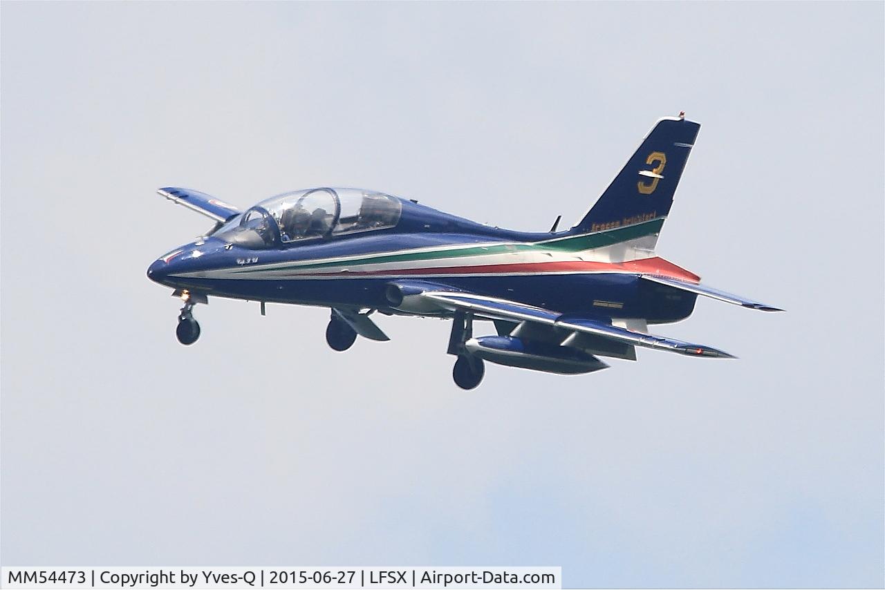 MM54473, Aermacchi MB-339PAN C/N 6668/058/AD002, Aermacchi MB-339PAN, N°3 of Frecce Tricolori Aerobatic Team 2015, Short approach rwy 29, Luxeuil-Saint Sauveur Air Base 116 (LFSX)