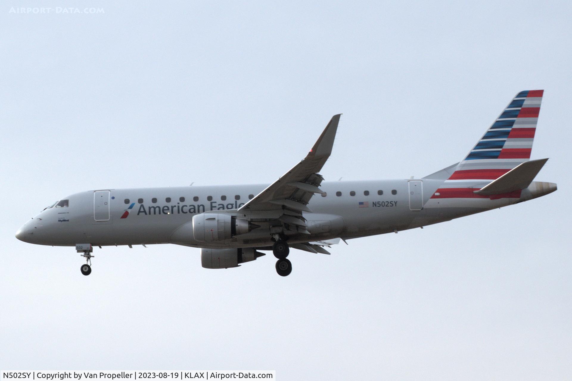 N502SY, 2021 Embraer 175LR C/N 17000883, American Eagle Embraer 175LR on approach to LAX