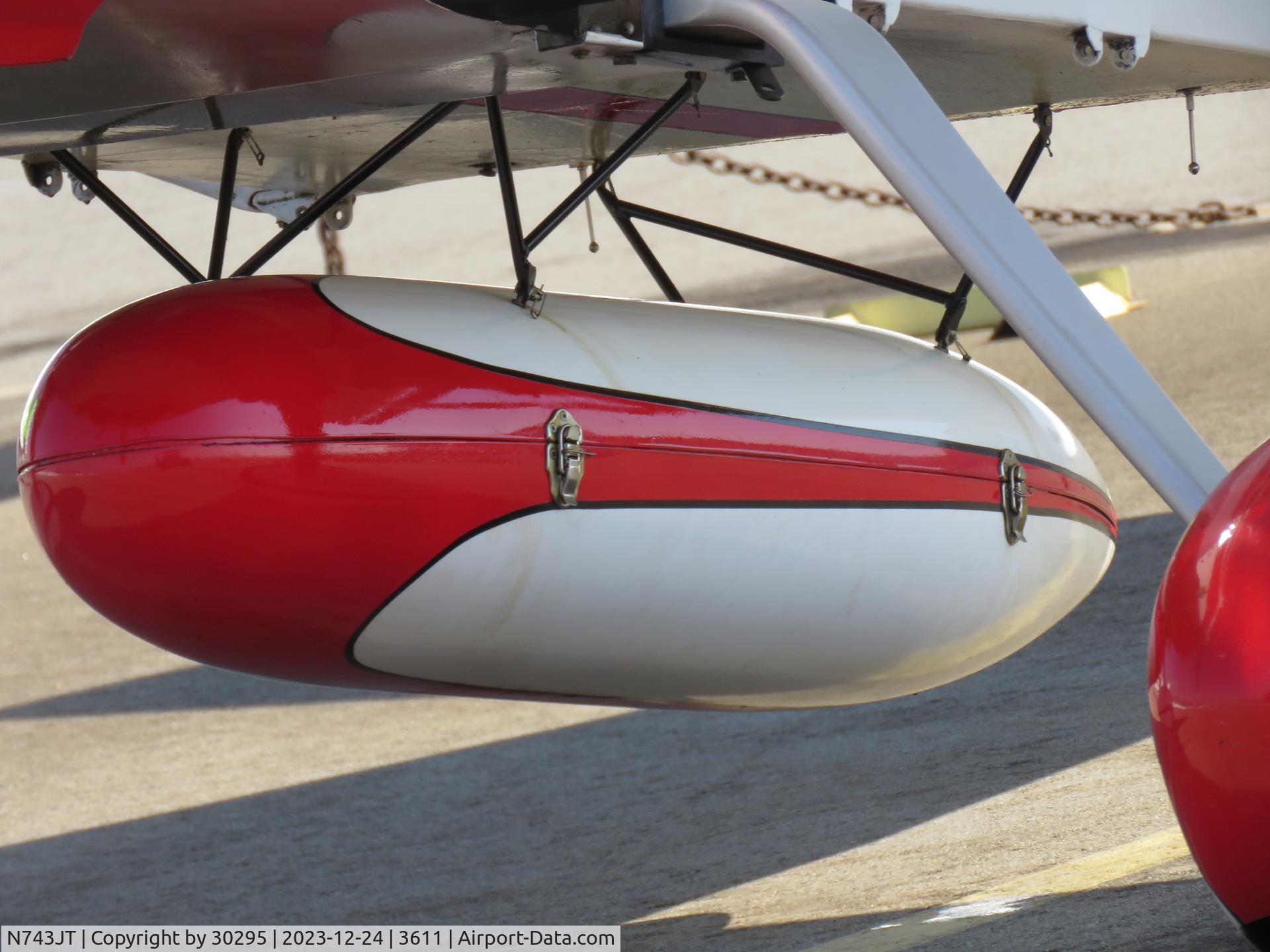 N743JT, 1998 Skystar Kitfox Series 5 C/N S9501-0091, Maybe a storage area