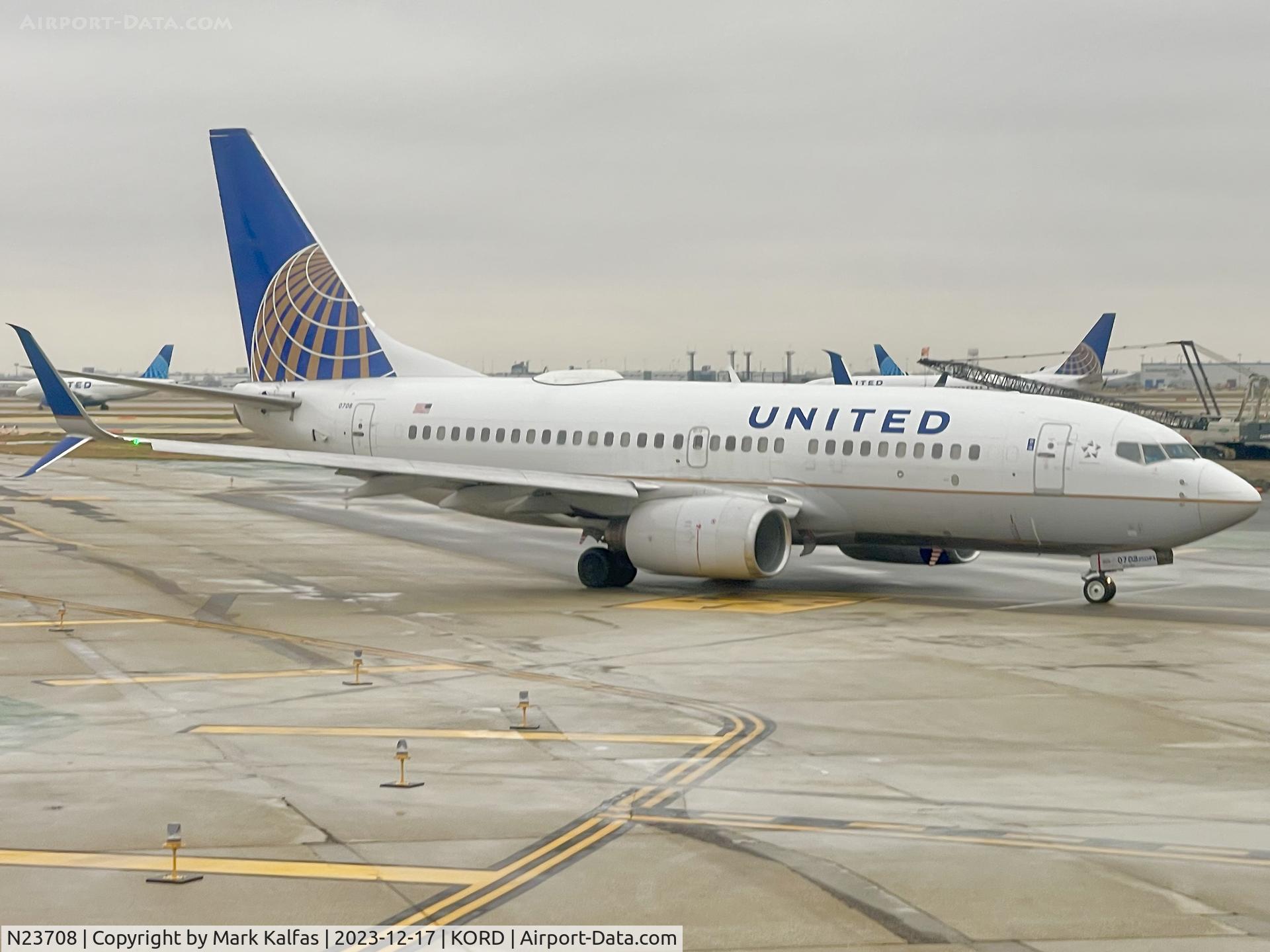 N23708, 1998 Boeing 737-724 C/N 28769, B737 United Airlines Boeing 737-700 N23708 UAL2232 ORD-JAC